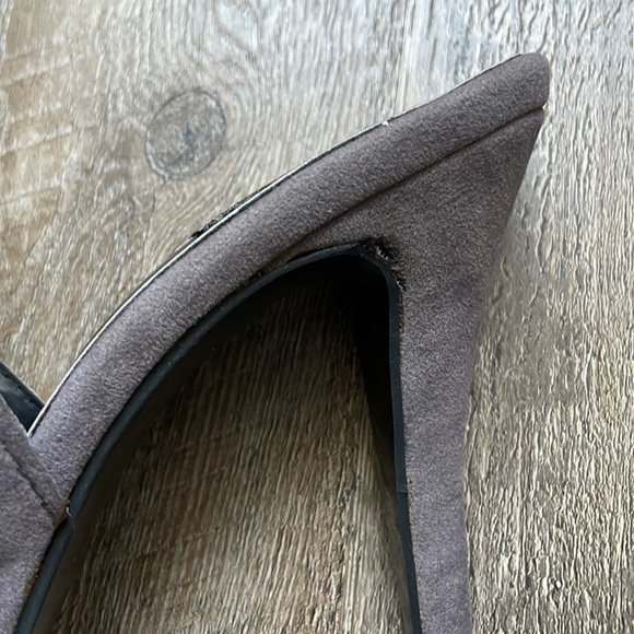 SOMA International-hand crafted suede heels 7.5 - Picture 6 of 7